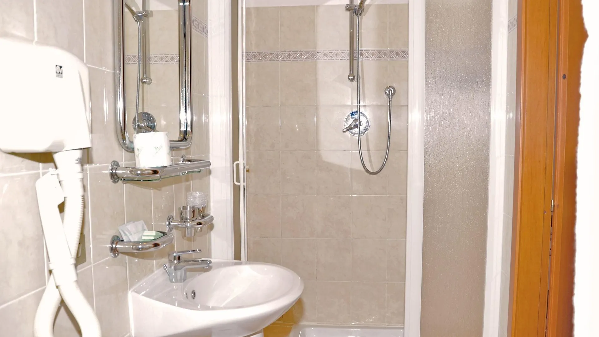 **  Hotel San Siro Fiera Милан Италия